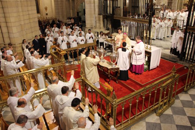 Los presbíteros renuevan sus promesas sacerdotales en la Misa Crismal - 1, Foto 1