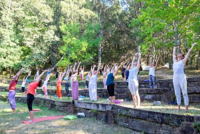 ¿Por qué convertirse en profesor de yoga? Om Shanti - 1, Foto 1