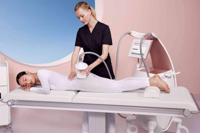 ¿Dónde encontrar un tratamiento de remodelación corporal con endermología LPG? Alluring Clinic - 1, Foto 1