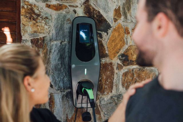 Ecotech pone a disposición ICON SOLO, un cargador para vehículo eléctrico diseñado y fabricado íntegramente en España - 1, Foto 1