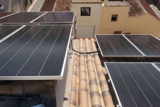 Instalaciones de paneles fotovoltaicos con cero de inversión inicial, con Grupo Jalcris - 1, Foto 1