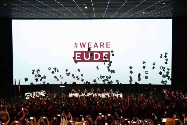 EUDE Business School congrega a más de 800 personas para celebrar el Acto de Clausura de su promoción marzo 2023-2024 - 1, Foto 1
