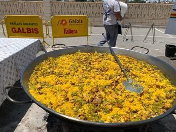 La residencia ORPEA Las Rozas organiza una paella récord para 1.200 comensales por el Día de la Familia - 1, Foto 1