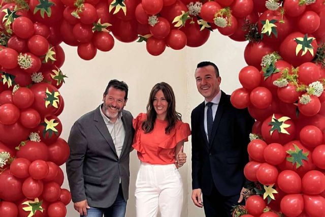 Buñol presenta en Valencia la nueva imagen de La Tomatina 2024 - 1, Foto 1