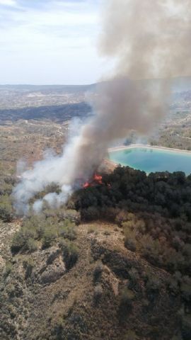 Incendio forestal declarado en el Monte Miravete, Murcia - 1, Foto 1