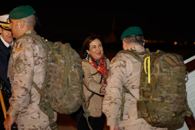 La ministra de Defensa recibe a los últimos militares del contingente de la UE en Mali - 1, Foto 1