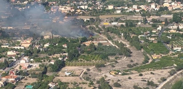 Incendio de vegetación en El Rincón de Beniscornia (Murcia) - 1, Foto 1