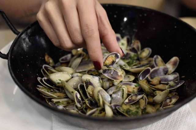 Pasa Tapas deja atrás la temporada de calçots con una carta de comidas a la brasa - 1, Foto 1