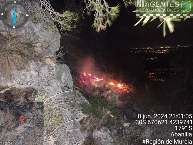 Extinguen conato de incendio forestal en Sierra del Asiento, Abanilla - 1, Foto 1