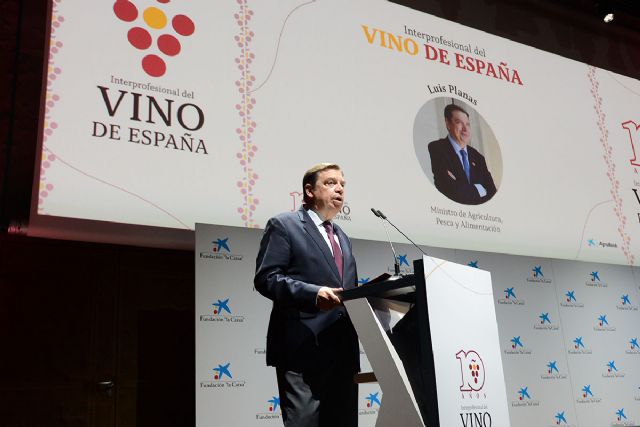 Luis Planas destaca el compromiso del Gobierno para apoyar y promocionar el vino español - 1, Foto 1