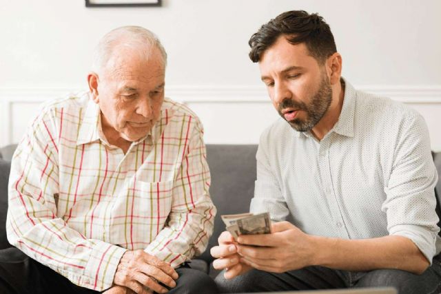 Las familias pueden acceder a ayudas significativas al contratar empleadas del hogar - 1, Foto 1