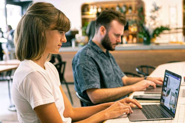 Crear un diálogo efectivo con los clientes mientras pasan el tiempo en línea - 1, Foto 1