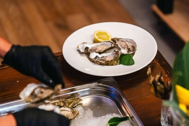 Exclusividad y Excelencia; La Gastronomía de Murcia es Transformada por La Claire Oysters y Albaladejo - 1, Foto 1