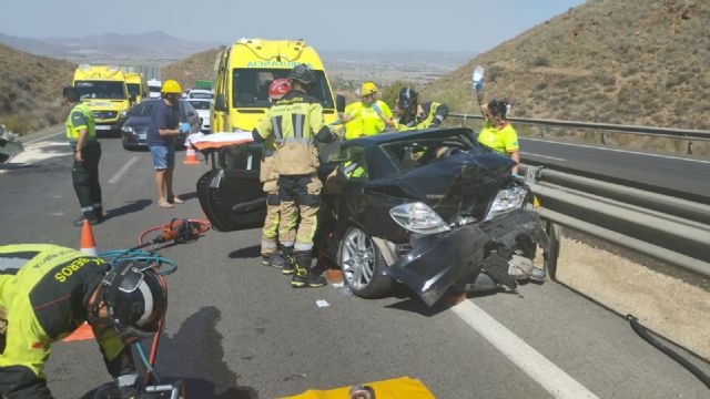 3 heridos en accidente de tráfico ocurrido esta mañana en la autovía Lorca-Águilas a su paso por Purias - 1, Foto 1