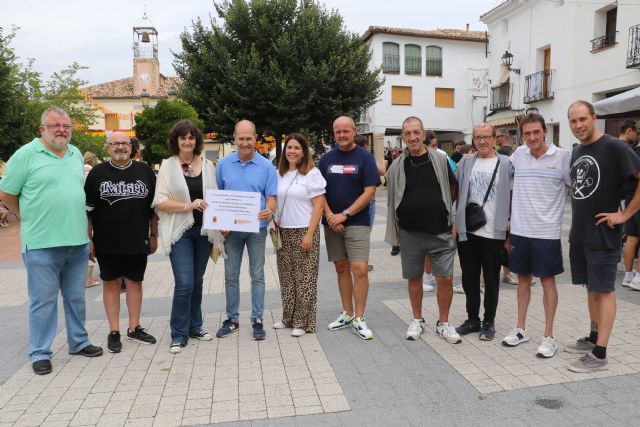 Pareja (Guadalajara) dona la recaudación de su paella solidaria a Proyecto Hombre - 1, Foto 1