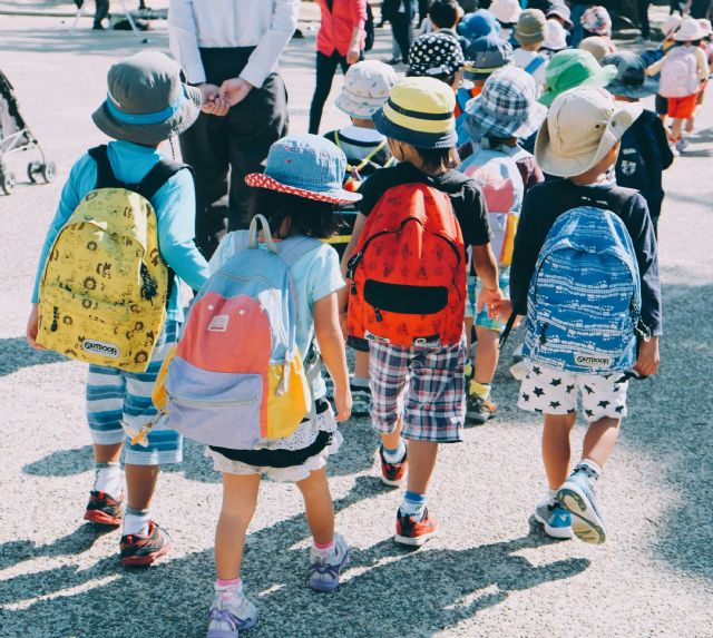 La Fundación Jiménez Díaz resalta la importancia del material escolar en la salud postural infantil - 1, Foto 1