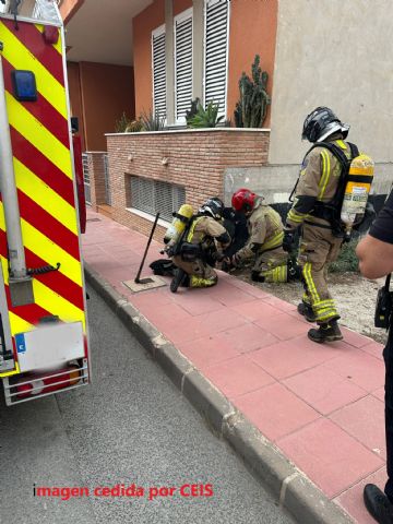 Bomberos detienen una fuga de gas en Molina de Segura - 1, Foto 1