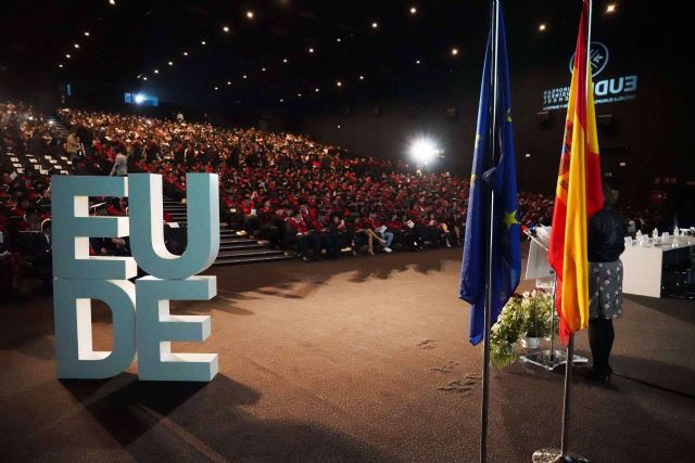 EUDE Business School lanza las Becas Mundi para estudiantes internacionales - 1, Foto 1