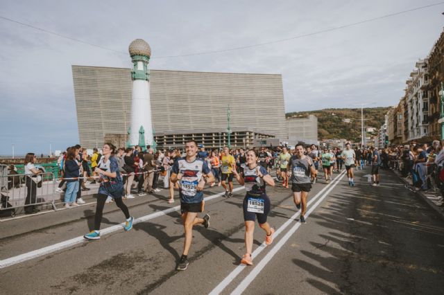 Gonzalo Navarrete, cardiólogo de Policlínica Gipuzkoa: El 60-80% de las paradas cardiorrespiratorias en jóvenes ocurren durante la práctica deportiva - 1, Foto 1