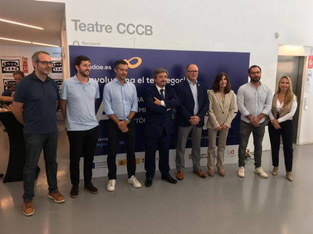 Fundae y SEPE reúnen a más de 100 empresas en Barcelona para tratar la IA en el ámbito laboral - 1, Foto 1