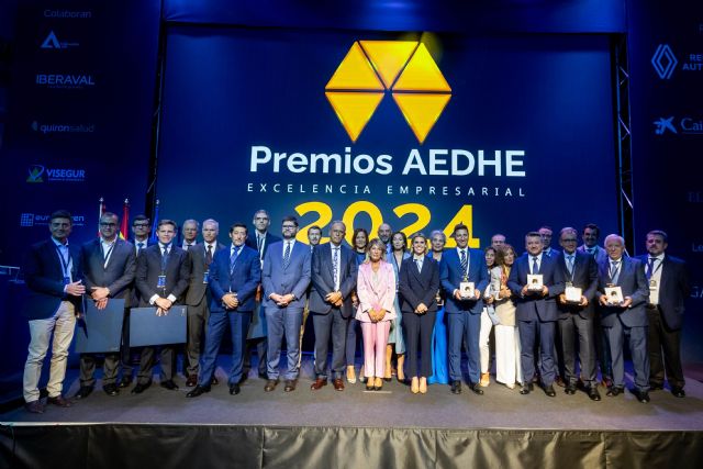 TIPSA premiada por su compromiso con la Responsabilidad Social Corporativa en los Premios a la Excelencia Empresarial de AEDHE - 1, Foto 1