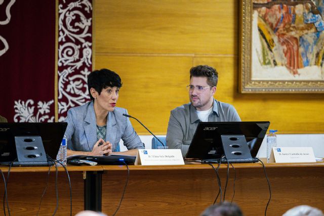 Elma Saiz anuncia la puesta en marcha de la primera oficina de la Seguridad Social que se convertirá en punto violeta - 1, Foto 1