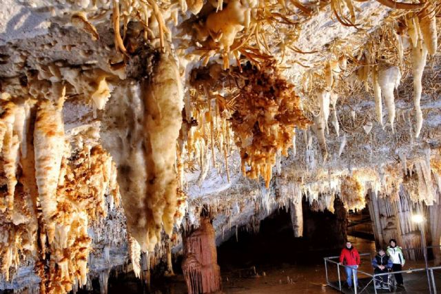 Más de 100 profesionales de la Geología y de la Espeleología se reúnen del 22 al 25 de octubre en CUEVATUR, el gran congreso español de Cuevas y Minas Turísticas - 1, Foto 1