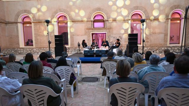 Comienza el Festival Epicentro en Mula con una exitosa primera jornada llena de arte, música y poesía - 1, Foto 1