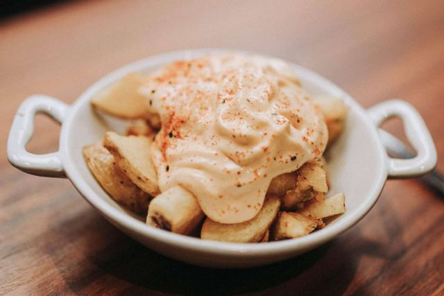 Casaamigos, el restaurante malagueño que destaca con sus exquisitas patatas bravas - 1, Foto 1