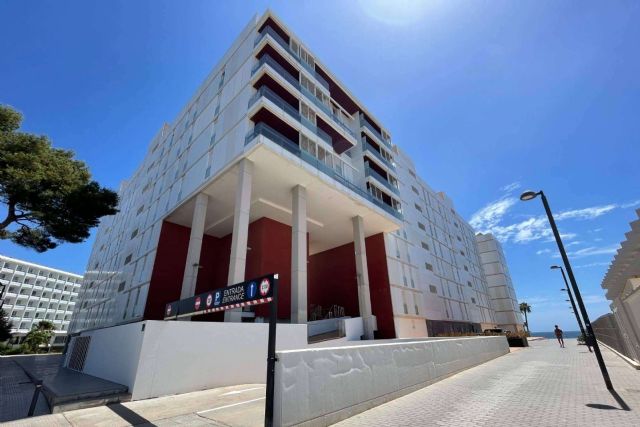 Eactivos.com publica en su plataforma apartamentos en primera línea de playa en una de las zonas más conocidas de Ibiza - 1, Foto 1