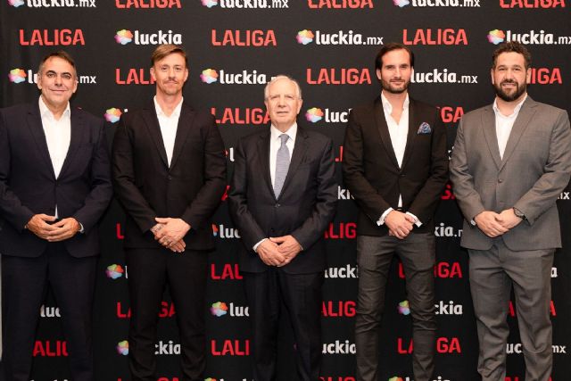 Luckia y LALIGA presentan con leyendas futbolísticas su patrocinio en México - 1, Foto 1