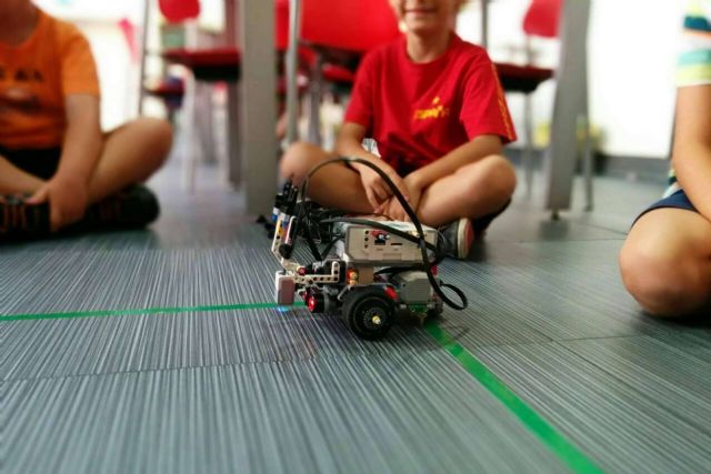 Robótica, programación y tecnología en la educación; buscando el equilibrio entre beneficios y riesgos - 1, Foto 1