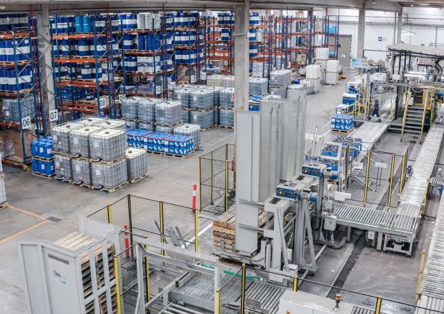 FUCHS Lubricantes invierte 11 millones de euros en la fábrica de Castellbisbal - 1, Foto 1