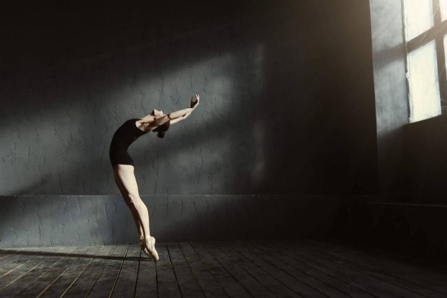 ´Espalda de bailarina´, la propuesta de Fitness Ballet Elena Marco para una figura elegante y fuerte - 1, Foto 1