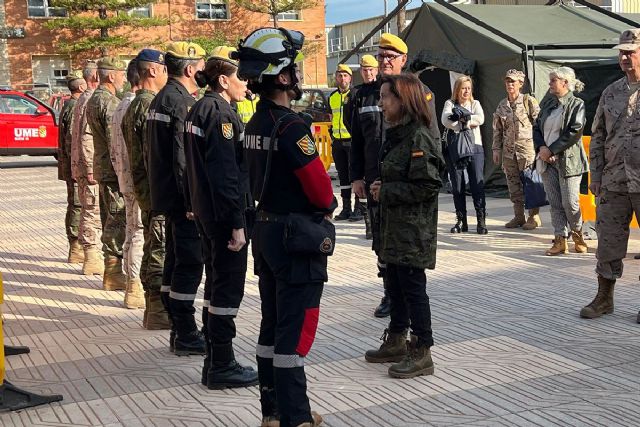 Robles: La verdadera fortaleza de las Fuerzas Armadas son las personas - 1, Foto 1