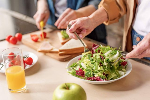 La alimentación equilibrada y su impacto en el bienestar de los adultos mayores - 1, Foto 1