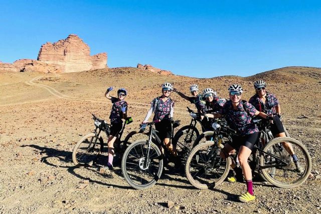 El Energy Women Team consigue hacer podium en la competición más exigente del mundo de mountain bike - 1, Foto 1