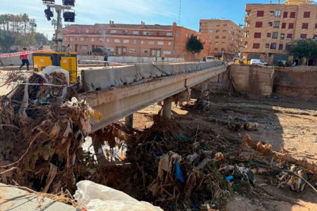 Transportes activa los primeros 34 millones de emergencia para iniciar la rehabilitación de las estructuras locales de Valencia dañadas por la DANA - 1, Foto 1