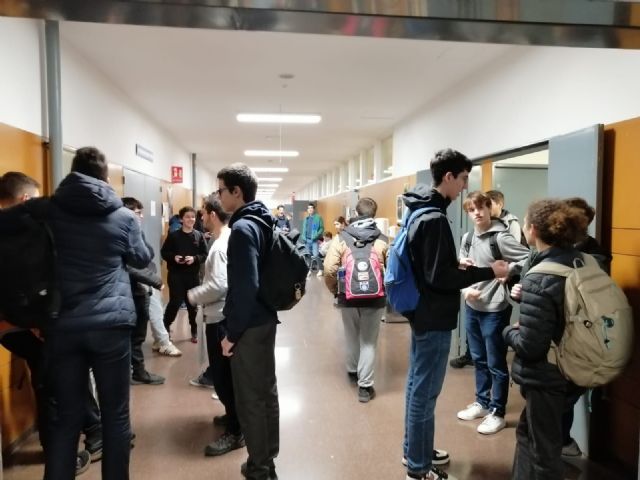 Éxito de participación en la Olimpiada Matemática Catalana organizada por la Sociedad Catalana de Matemáticas (SCM) - 1, Foto 1