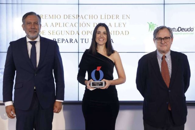 Premio de La Razón como mejor despacho de abogados en la Ley de la Segunda Oportunidad y derecho bancario - 1, Foto 1