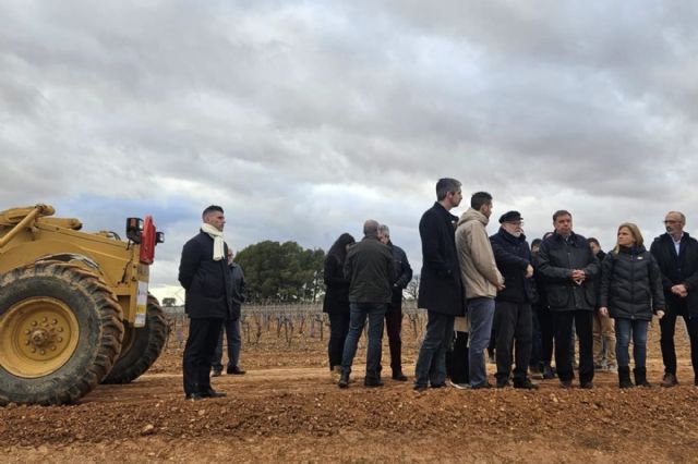 Planas: El Gobierno trabaja en la reparación de caminos rurales, regadíos y explotaciones afectadas por la DANA con una inversión de 170 millones - 1, Foto 1