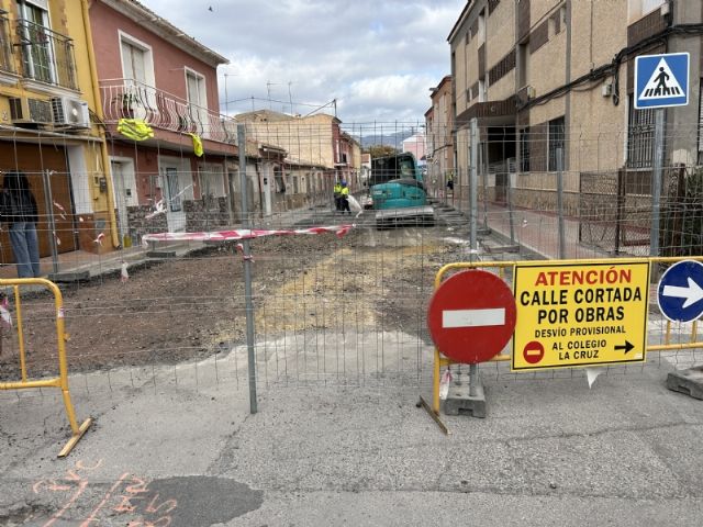 Comienzan las obras de renovación de la red de agua potable y pavimentado en la calle Ramblica, desde las vías del Carmen a Bolnuevo, Foto 1