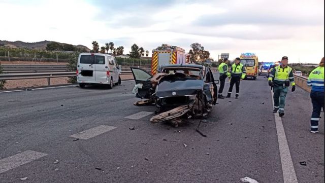 Fallece una persona en un accidente de trfico en Alhama de Murcia, Foto 1