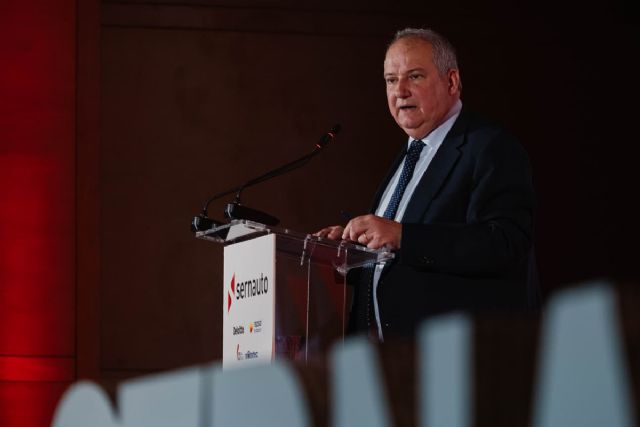 Hereu defiende la electrificación como eje de la movilidad del futuro y anuncia la convocatoria de 9 millones de euros en ayudas a los clústeres empresariales Hereu defiende la electrificación como eje de la movilidad del futuro y anuncia la convocatoria de 9 millones de euros en ayudas a los clústeres empresariales