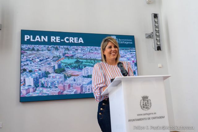 El Gobierno pone en marcha las primeras inversiones RE-CREA con 2,7 millones para transformar San Antón y ampliar la Vía Verde El Gobierno pone en marcha las primeras inversiones RE-CREA con 2,7 millones para transformar San Antón y ampliar la Vía Verde