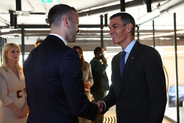 Pedro Sánchez y Milojko Spajić firman dos acuerdos para reforzar las relaciones económicas entre España y Montenegro Pedro Sánchez y Milojko Spajić firman dos acuerdos para reforzar las relaciones económicas entre España y Montenegro