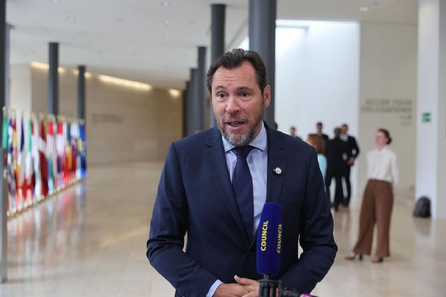 Óscar Puente plantea en el Consejo de ministros de la UE la necesidad de acelerar los procesos de fabricación y entrega de trenes Óscar Puente plantea en el Consejo de ministros de la UE la necesidad de acelerar los procesos de fabricación y entrega de trenes