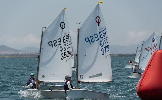 Podio mallorquín en la Regata Fundación Ingenio de Optimist en el Mar Menor Podio mallorquín en la Regata Fundación Ingenio de Optimist en el Mar Menor