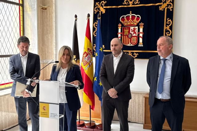Milagros Tolón informa de que la asistencia a clase en el primer día del curso en Ceuta ha sido del 70% Milagros Tolón informa de que la asistencia a clase en el primer día del curso en Ceuta ha sido del 70%