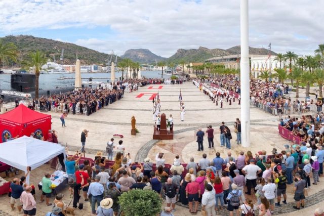 La alcaldesa reivindica el papel ciudadano en la defensa de España durante la Jura de Bandera La alcaldesa reivindica el papel ciudadano en la defensa de España durante la Jura de Bandera
